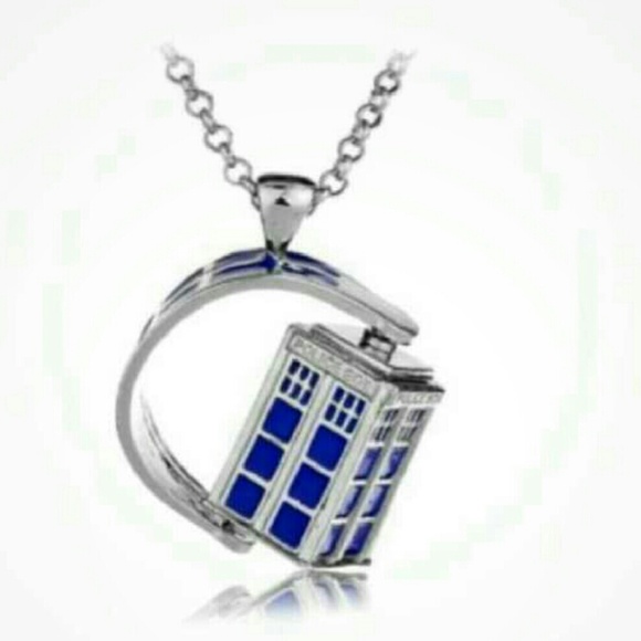 Jewelry - Doctor who necklace