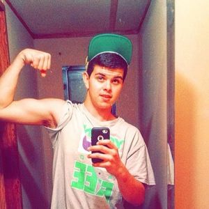 Meet your Posher, Logan chad