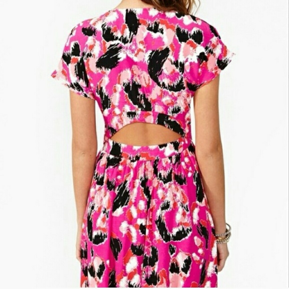 NWOT Cassette Society Flirty Pink Patterned Dress - Picture 3 of 4