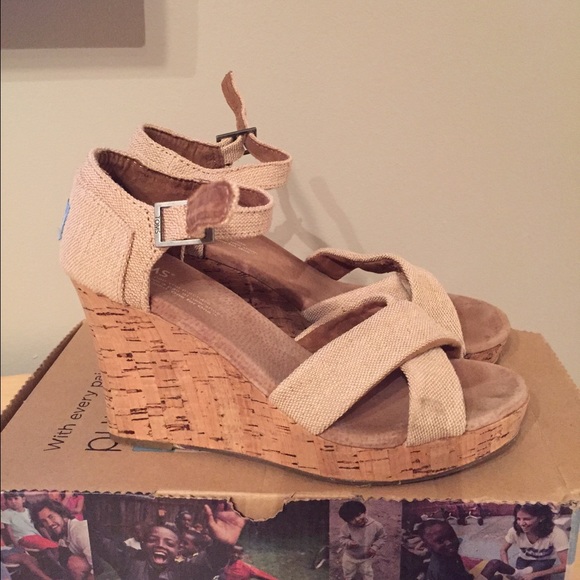 Toms wedges
