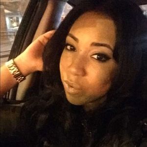 Meet your Posher, Tayla