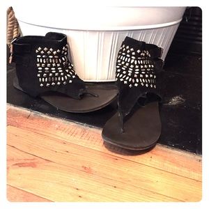 Black double buckle sandals with gems