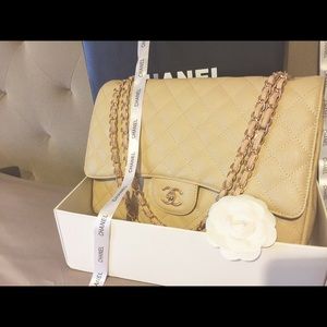 Used caviar maxi double flap