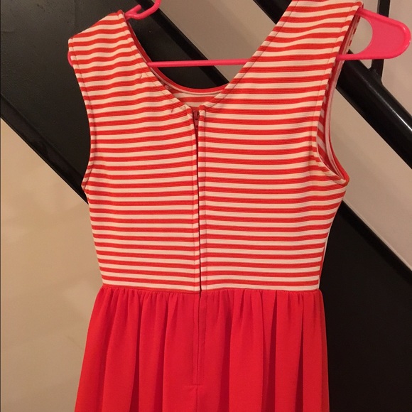 Coral & white striped dress - Picture 2 of 3