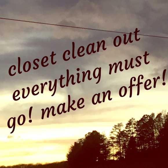 Closet Clean Out! must go! make an Offer!