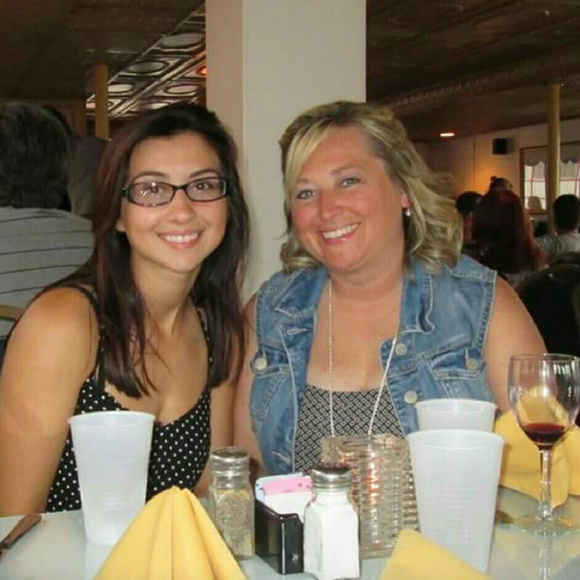 Meet your Posher, Nikki - Picture 1 of 1