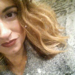 Meet your Posher, Kayla