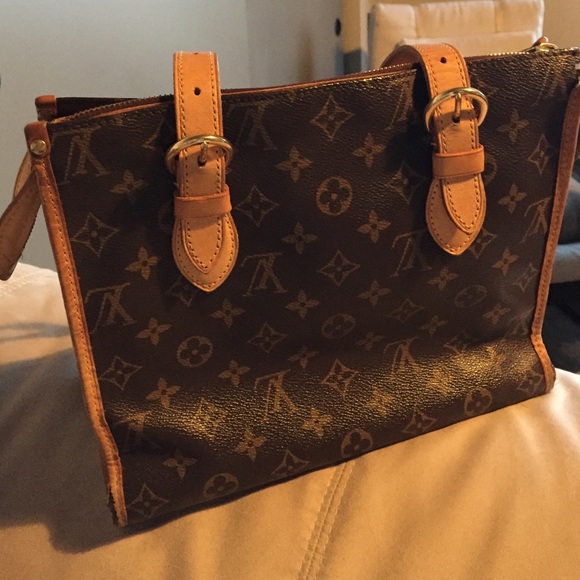 Louis Vuitton purse