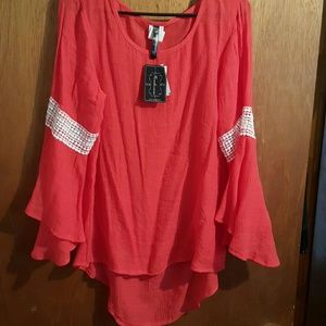 NWT coral top