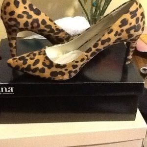 Brand new leopard hill shoes