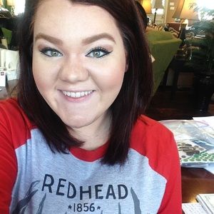 Meet your Posher, Courtney