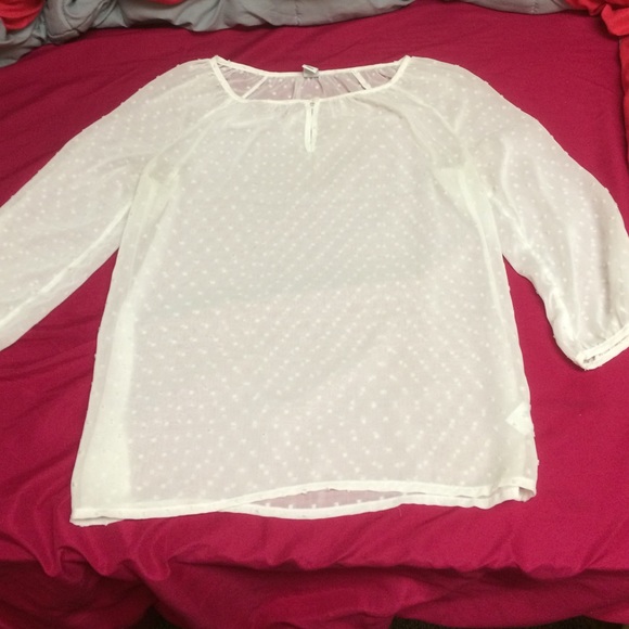 White 3/4 sleeve top