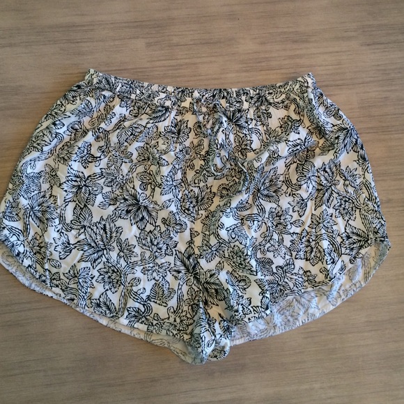 Abercrombie Floral Drapey Shorts