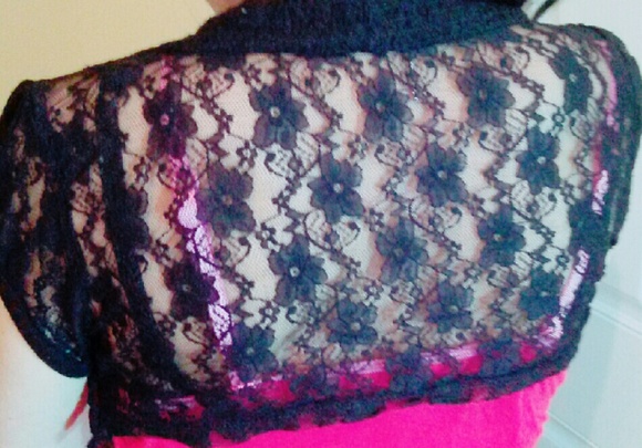 Black lace cropped bolero