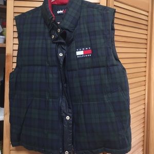 Reversible Tommy Hilfiger down vest