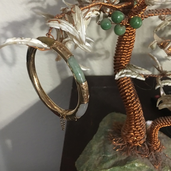 18 karat gold bracelet not plated