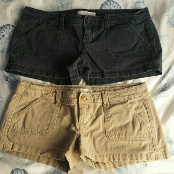2 Hollister shorts