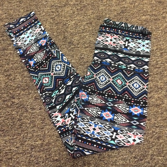 Rue 21 tribal leggings