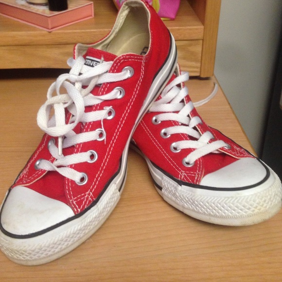 Adorable red converse!! Perfect for so much!!
