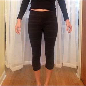 Fabletics Capri workout leggings
