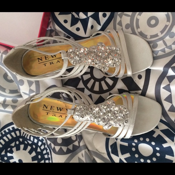 Heels - Picture 2 of 2
