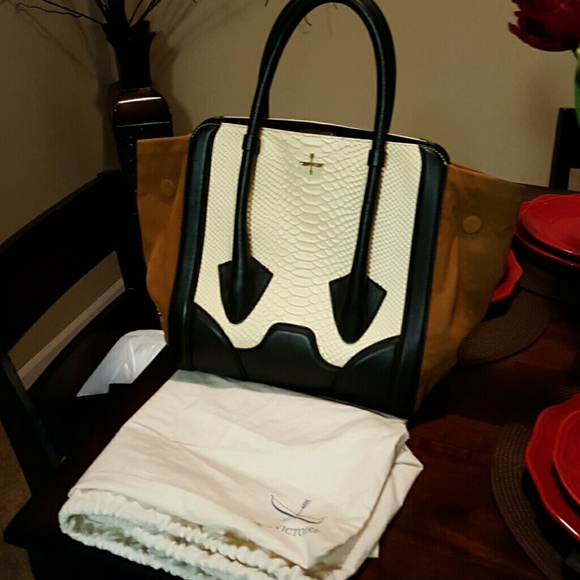 Pour la Victoire Bulter Bag