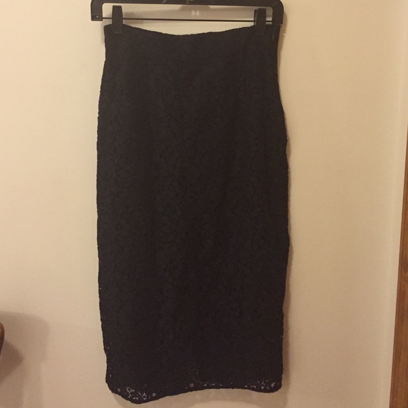 Zara lace pencil skirt