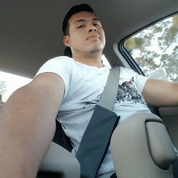 Meet your Posher, Ricardo - Picture 1 of 1