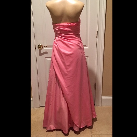 Dress - Picture 2 of 2