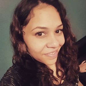 Meet your Posher, Nadia