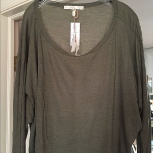 Soft by Joie - Flattering , Comfortable Top