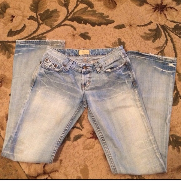 Bke 27 fits like 26