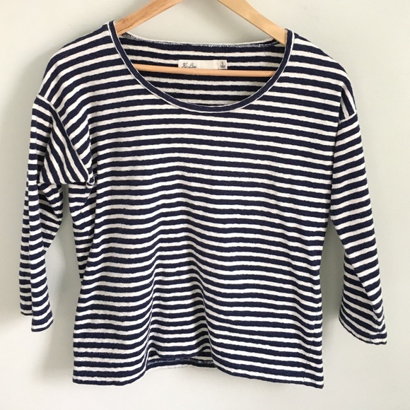 Madewell Tops - Classic navy and white Madewell striped tee Madewell Tops - Classic navy and white Madewell striped tee