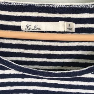 Madewell Tops - Classic navy and white Madewell striped tee Madewell Tops - Classic navy and white Madewell striped tee