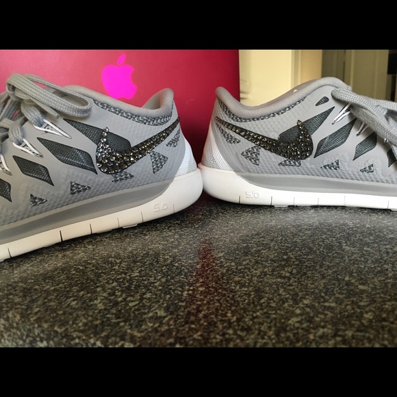 🚫 SOLD 🚫Nike free 5.0 new in box with Swarovski - Picture 3 of 3