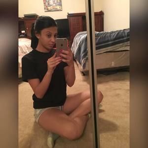 Meet your Posher, Unelys