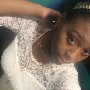 Meet your Posher, Jamesha