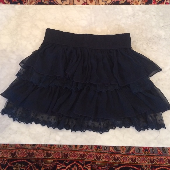 Navy blue lace and sheer ruffled miniskirt - Picture 1 of 2