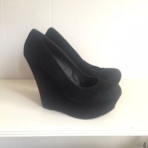 Steve Madden Pammyy Size 8 Pump Wedge (Black)