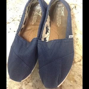TOMS