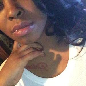 Meet your Posher, Brittney