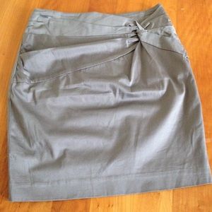 H&M 6 grey/tan skirt with gold zipper