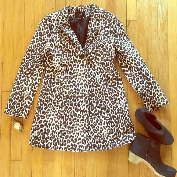 Lightweight spring leopard print jacket