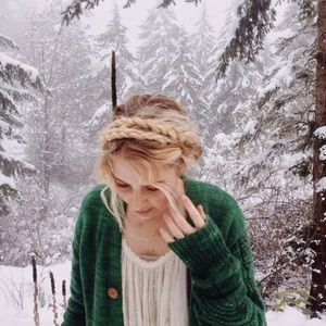 Meet your Posher, Hannah