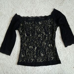 VS lace top size S