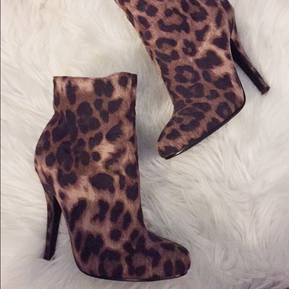 Forever 21 booties - Picture 1 of 3