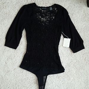 VS mesh top with closure on the bottom size S