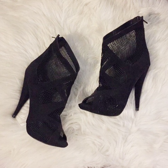 SOLD!! netted black booties - Picture 1 of 3