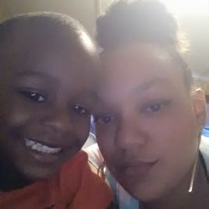 Meet your Posher, Candace