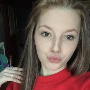 Meet your Posher, Katelyn